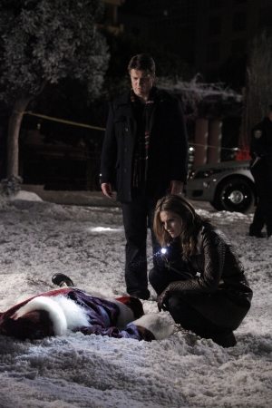 Palavras chave: CASTLE;5ª TEMPORADA;SECRET SANTA;5.09;5X09;KATE BECKETT;RICHARD CASTLE;NATAL;LANIE PARISH