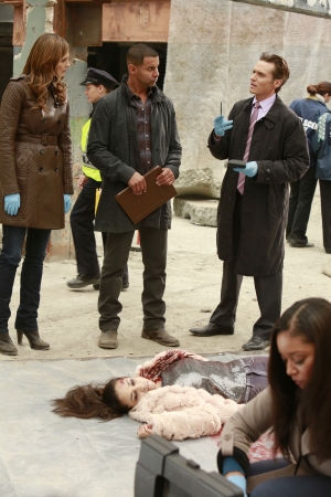 Palavras chave: CASTLE;STILLS;5.11;5X11;UNDER THE INFLUENCE;KATE BECKETT;JAVIER ESPOSITO;Kevin Ryan