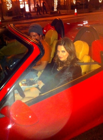 [URL=https://twitter.com/Stana_Katic/status/15634470065405952]@Stana_Katic[/URL]: Beckett dirigiu uma Ferrari ontem! Yaya!!!
Palavras chave: Twitter;2010;Castle;bastidores