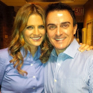 [url=https://twitter.com/Stana_Katic/status/363458954845622273]@Stana_Katic[/url] Fiz uma entrevista hoje com @MattMitovich sobre #CastleSeason6! Feliz aniversário atrasado, Matt!!
Palavras chave: Matt Mitovich,Castle,bastidores,6ª temporada,6x03,6.03,s06e03,Need to Know