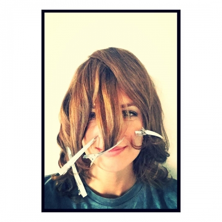 [url=http://instagram.com/p/BAPcqpkx4X6]@drstanakatic[/url]: Eu. E meu cabelo. Tentando ficar de boas (obviamente não conseguindo)... após ganhar o PCA ontem à noite.
UUUUHUUUUUUUUUL!
ABRAÇO EM GRUPO GLOBAL!! 🌏🌍🌎 Vocês são uma audiência incrível. Amo a sagacidade, lealdade, ousadia, inteligência & gentileza de vocês. Temos tanta sorte. Vocês mostraram o amor de vocês por todos nós em #Castle repetidas vezes.
OBRIGADA!
OBRIGADA!  ♥️❤️
