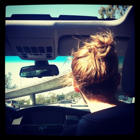 [url=http://instagram.com/p/HuPzJMiC-b/][/url] No carro com #StanaKatic voltando para Los Angeles.
Palavras chave: TWITTER;2012;JUSTINBUTTS