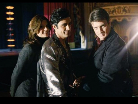 [url=https://twitter.com/GillesMarini/status/664876986066685952]@GillesMarini[/url]: Haha #tbt Uma das minhas séries favoritas. #Castle Com o grande @NathanFillion e a sublime @Stana_Katic.
