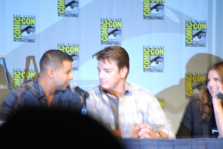 © [url=http://www.flickr.com/photos/genevieve719]Genevieve[/url]
Palavras chave: ComicCon;Comic Con;painel;SDCC;Nathan Fillion;Jon Huertas