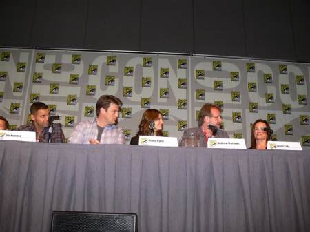 © [url=http://www.flickr.com/photos/bethll]Fannish[/url]
Palavras chave: ComicCon;Comic Con;painel;SDCC;Nathan Fillion;Jon Huertas;Seamus Dever;Tamala Jones;Molly Quinn