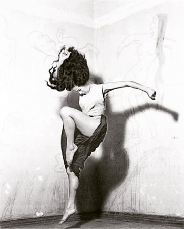 [url=https://instagram.com/p/8wTV4ix4bL/]@drstanakatic[/url]: Minha segunda-feira: Dance!

Foto: Nacho López
